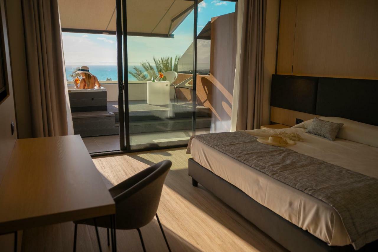 Hotel Costa Verde Cefalù Exteriör bild